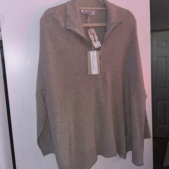 NWT. Woman’s Sparkling Tommy Bahama 1/4 zip sweater. In a cream color. Size XL. - Picture 2 of 7
